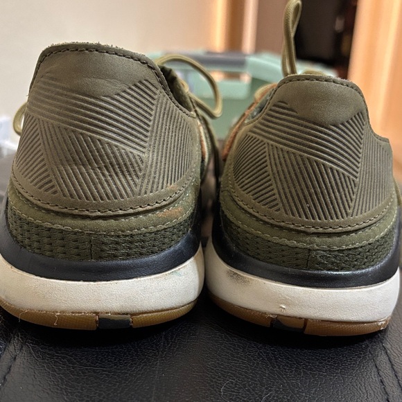 Olukai Men's Mio li hunter/lava Sneakers - Picture 3 of 5